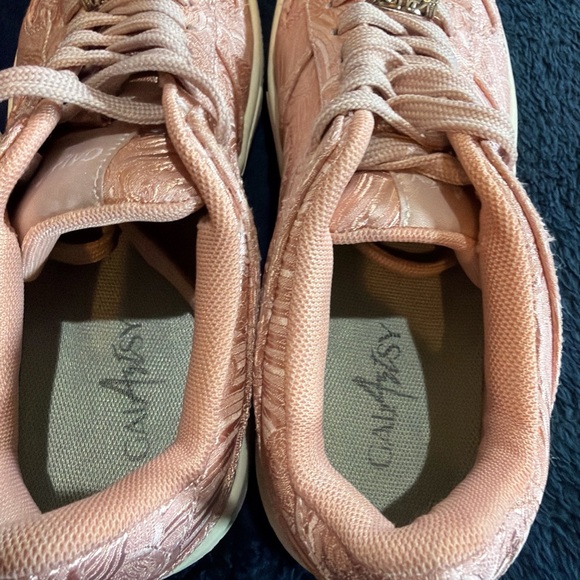 Galartsy Nihinga Inspired Silk Sneakers - Picture 10 of 10